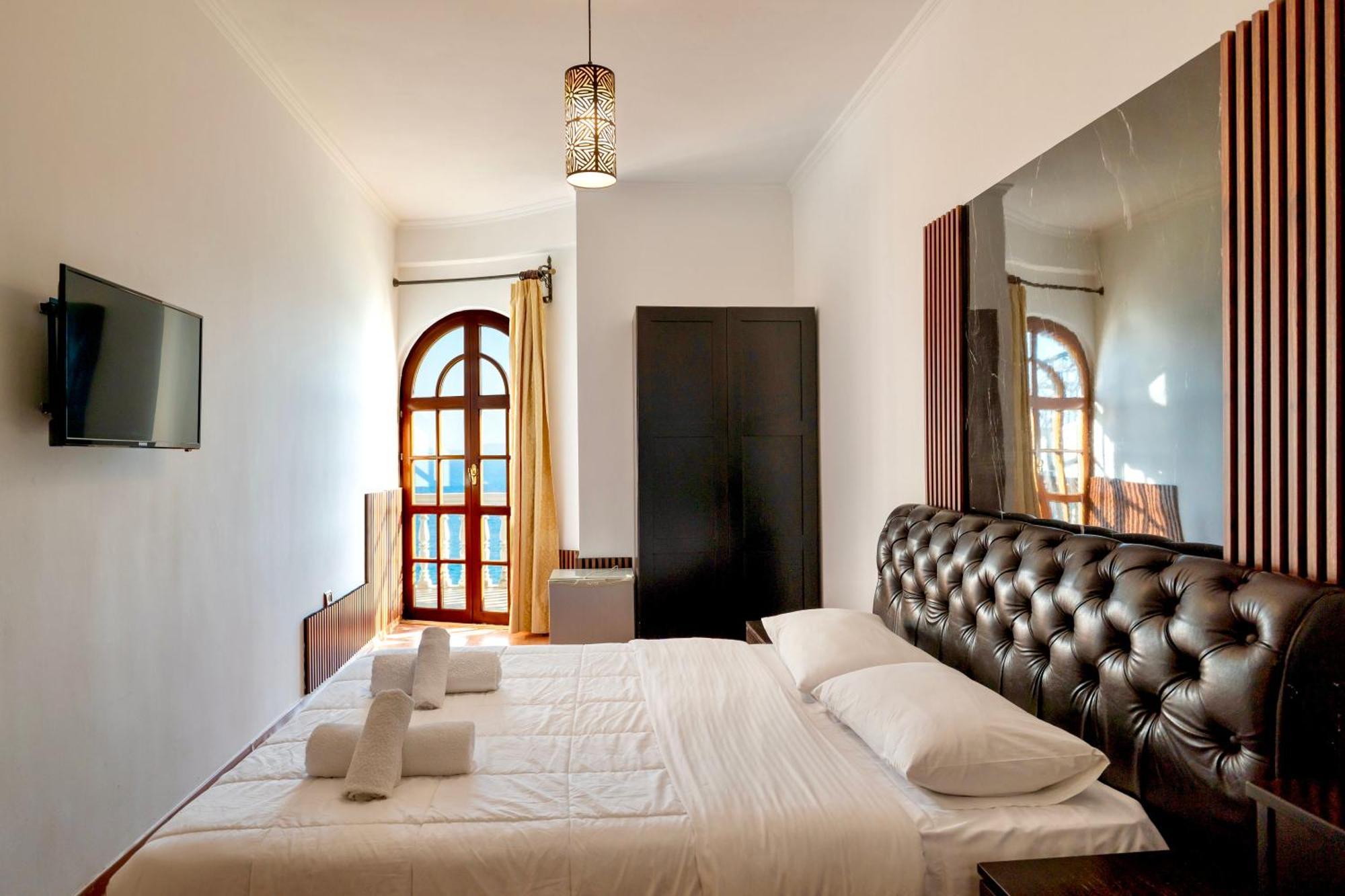Monte Carlo - Rooftop Pool 4* Saranda