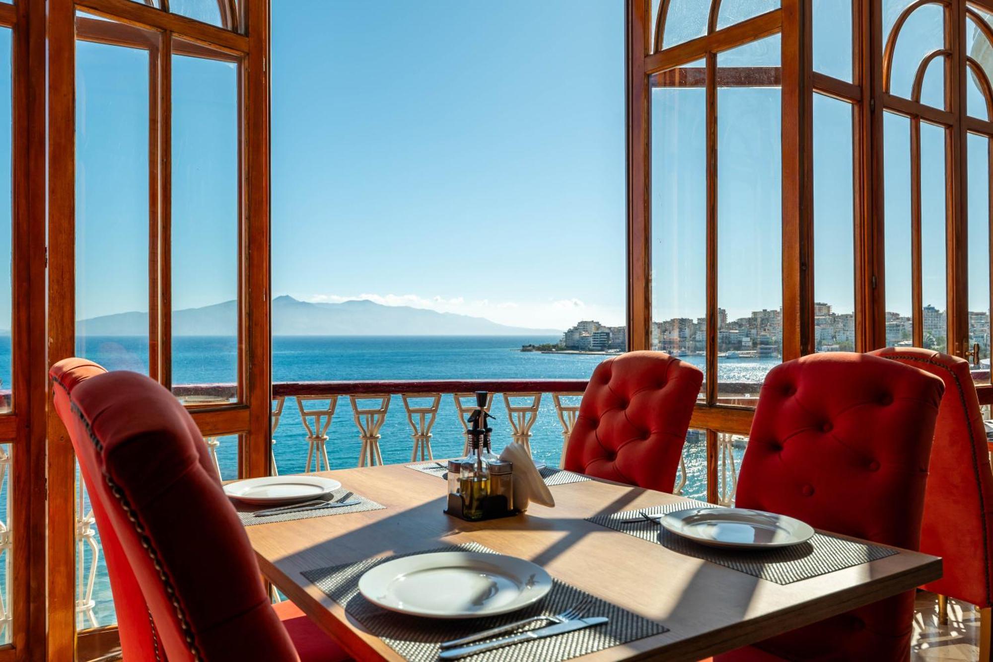 Monte Carlo - Rooftop Pool 4* Saranda