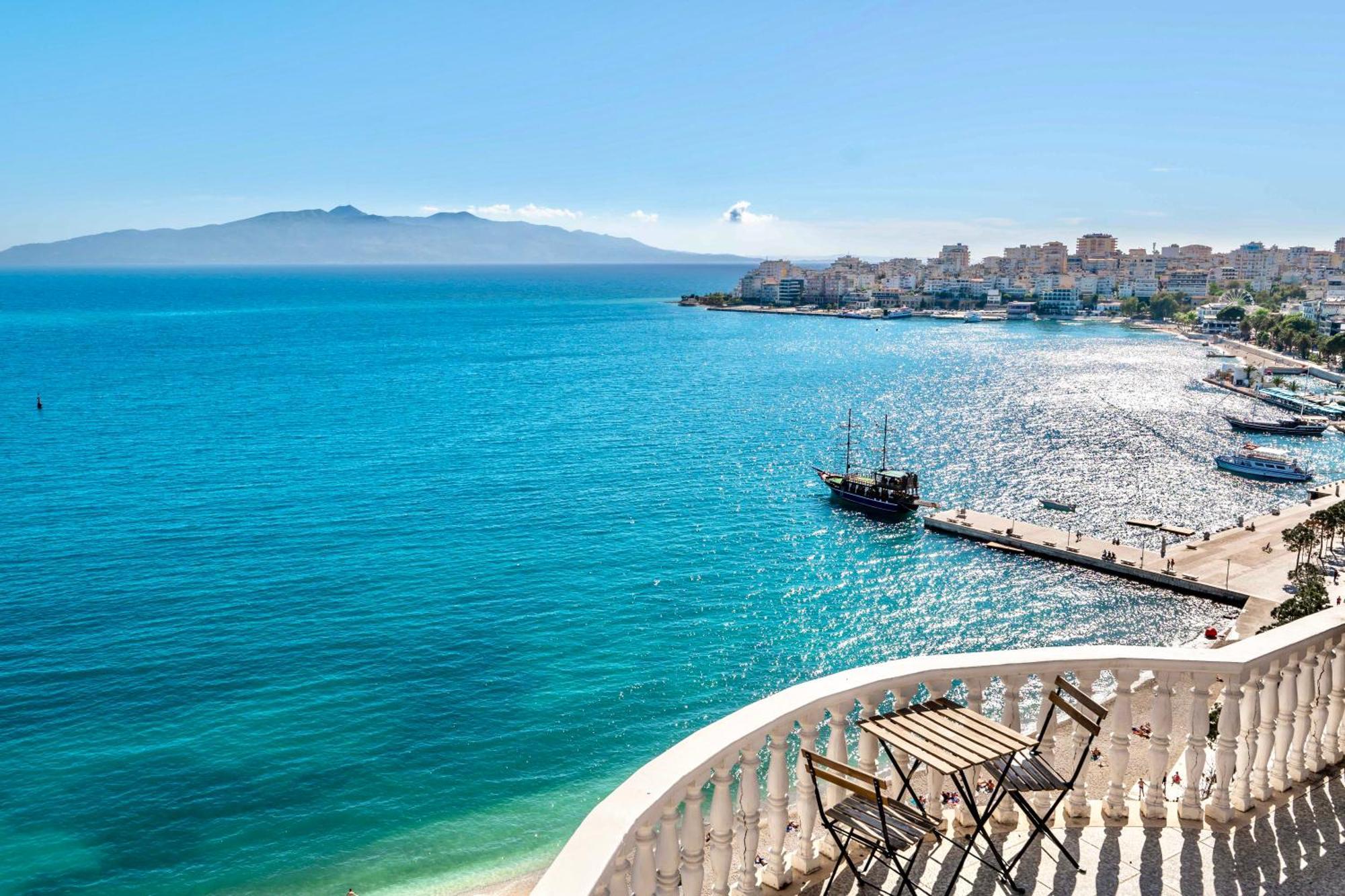 Hotel Monte Carlo - Rooftop Pool Saranda